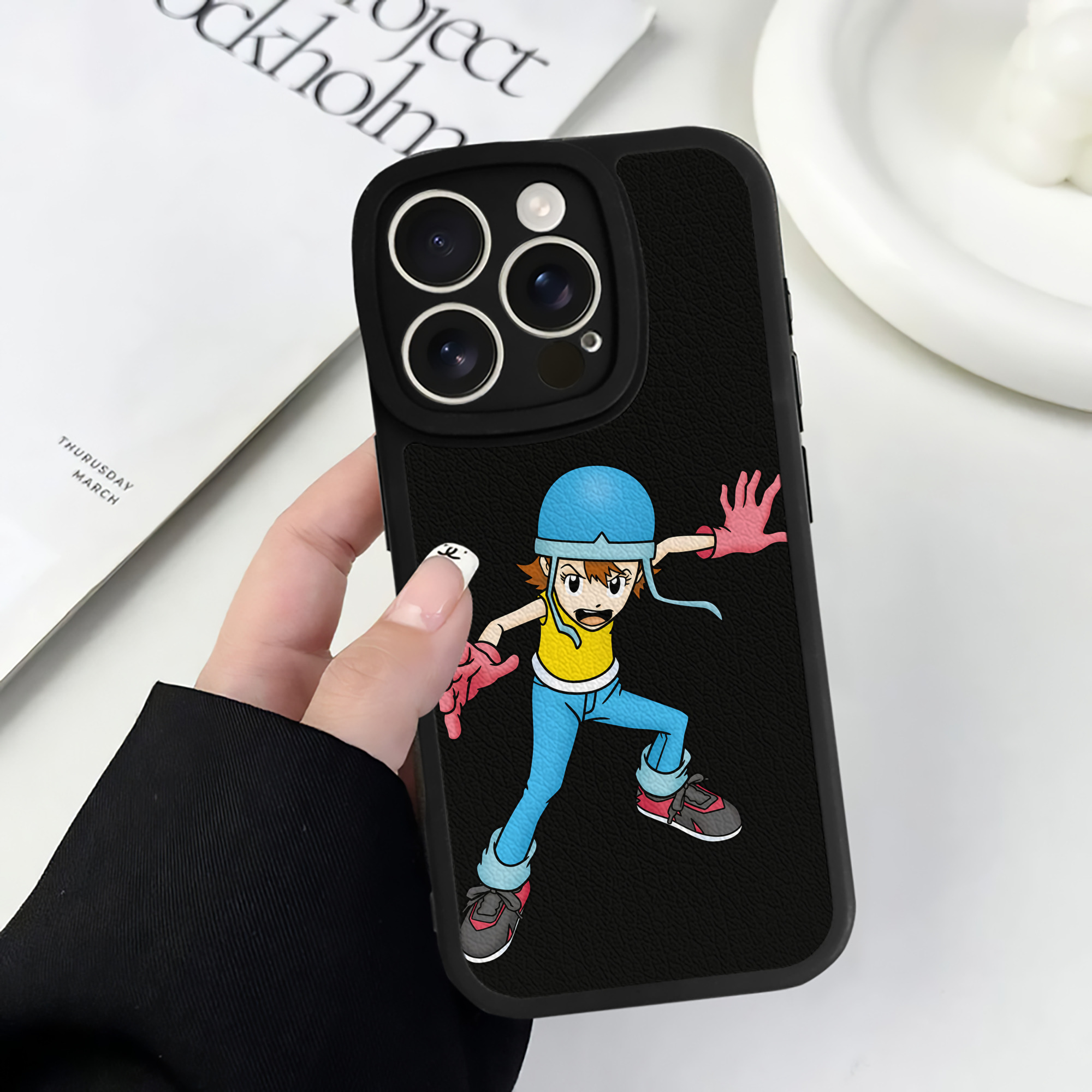 （画像用） Digimon デジタルモンスター/デジモン 【iPhone 16シリーズ対応】シリコンスマホケース（レザー調） 材質：シリコン